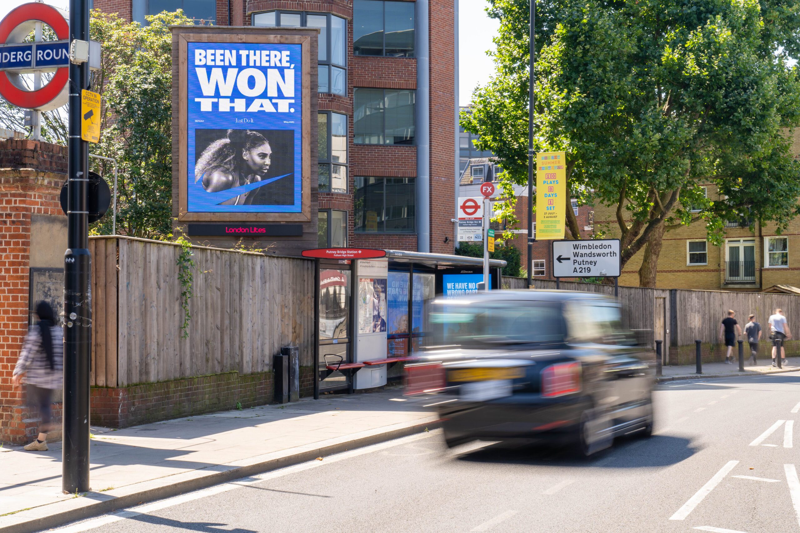 Advertising in Putney Bridge