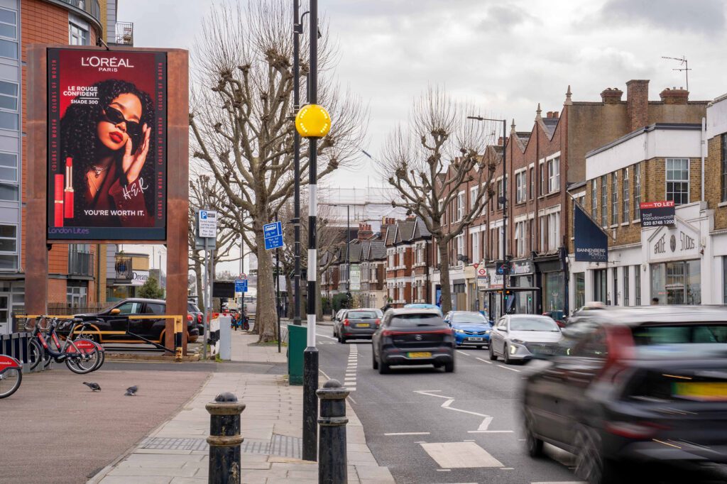 London lites digital billboard at wandsworth London