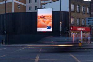 Advertising in Limehouse